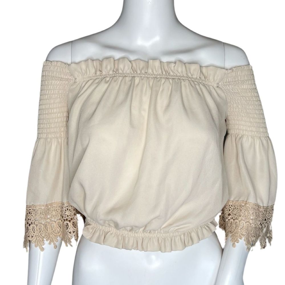 Revamped Shirt Womens XS Beige Bell Sleeve Lace Off The‎ Shoulder Crop Neutral